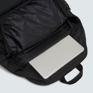 
                  
                    Cargar imagen en el visor de la galería, OAKLEY BAG PACK ENDURO 25LT 4.0 BLK
                  
                
