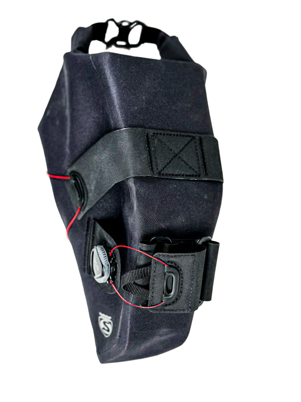 
                  
                    Cargar imagen en el visor de la galería, Silca Grinta Roll Top Bag
                  
                