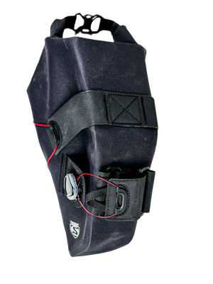 
                  
                    Cargar imagen en el visor de la galería, Silca Grinta Roll Top Bag
                  
                