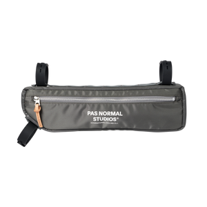 
                  
                    Cargar imagen en el visor de la galería, PNS x Porter Frame Bag Grey
                  
                